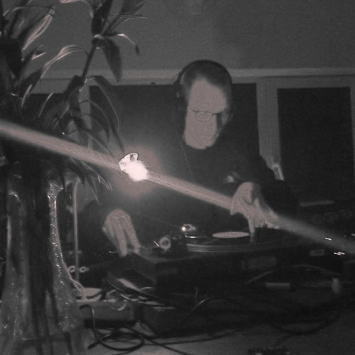 R22